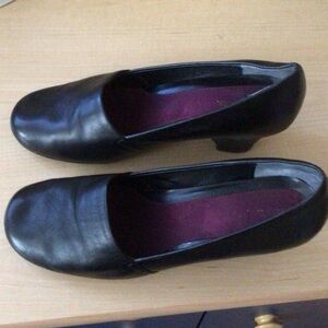 AEROSOLES Black Women's Pumps